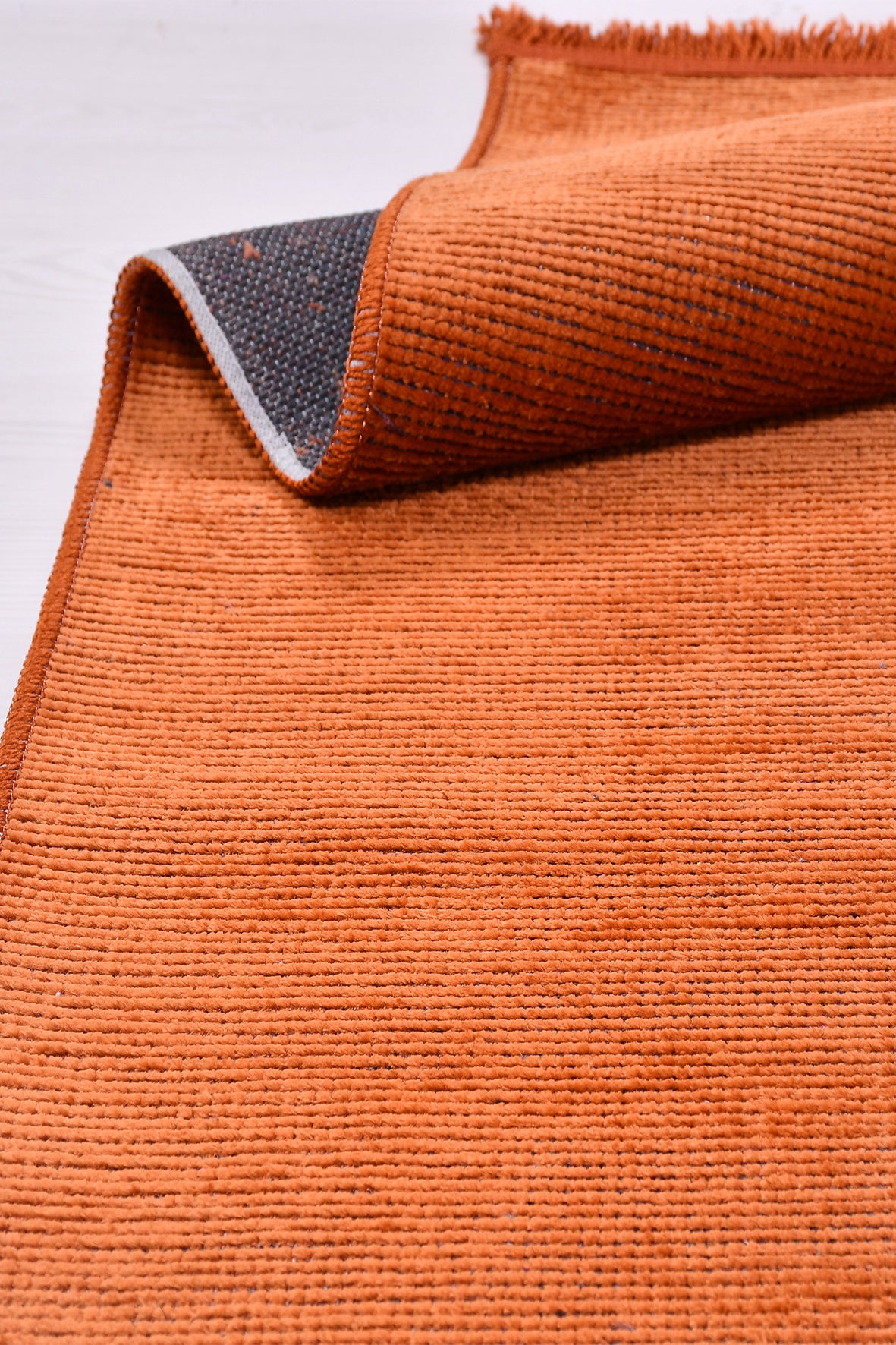 Hanzade Rug – 8200S - Orange - Non-Slip, Easy Care & Robot Vacuum Compatible